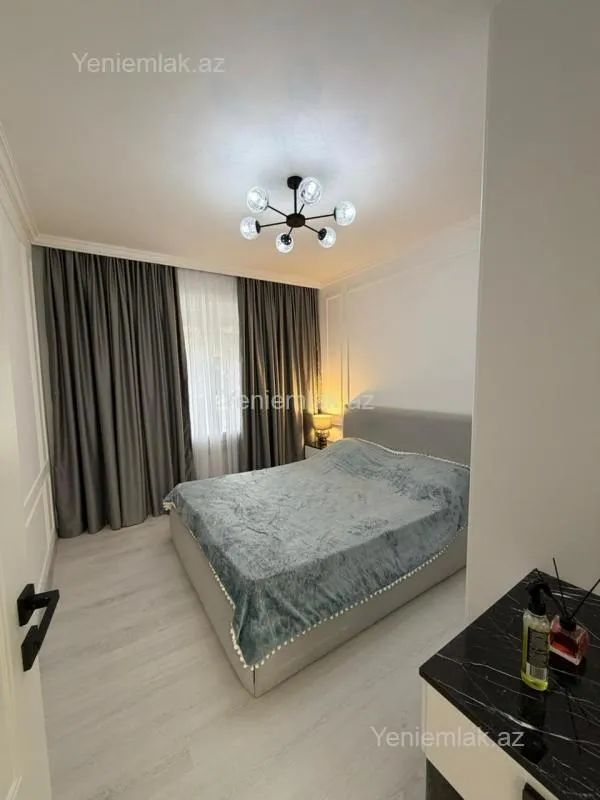 Satılır 2 otaqlı köhnə tikili 62 m²