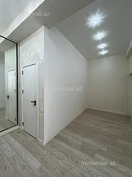 Satılır 3 otaqlı yeni tikili 82 m²