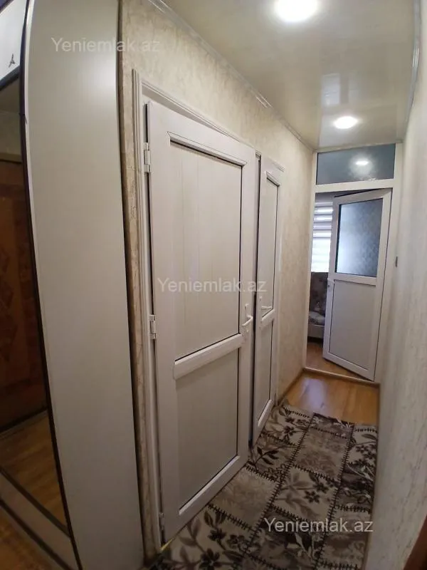 Satılır 3 otaqlı köhnə tikili 55 m²