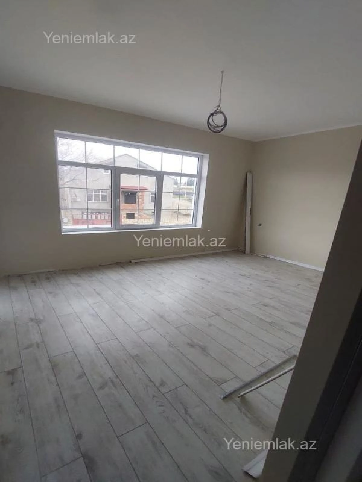 Satılır 4 otaqlı həyət evi 160 m²