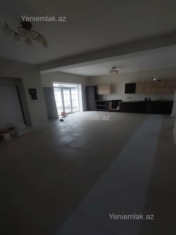 Satılır 4 otaqlı həyət evi 160 m²