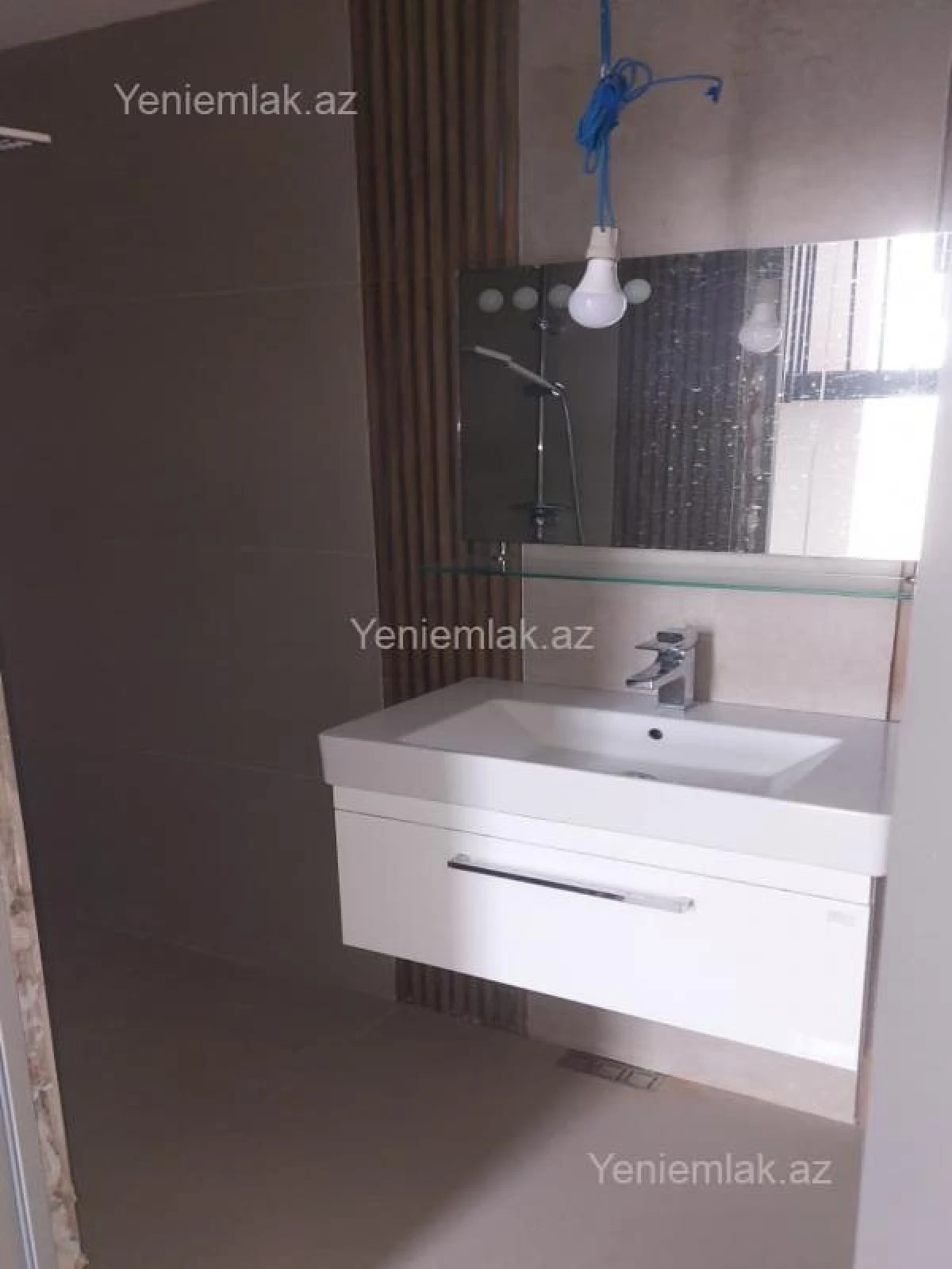 Satılır 4 otaqlı həyət evi 160 m²