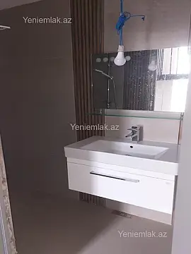 Satılır 4 otaqlı həyət evi 160 m²