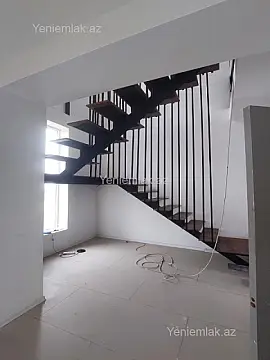 Satılır 4 otaqlı həyət evi 160 m²