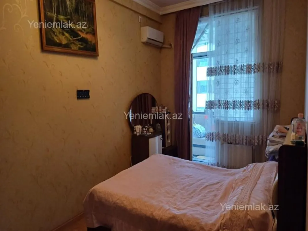 Satılır 2 otaqlı yeni tikili 81 m²