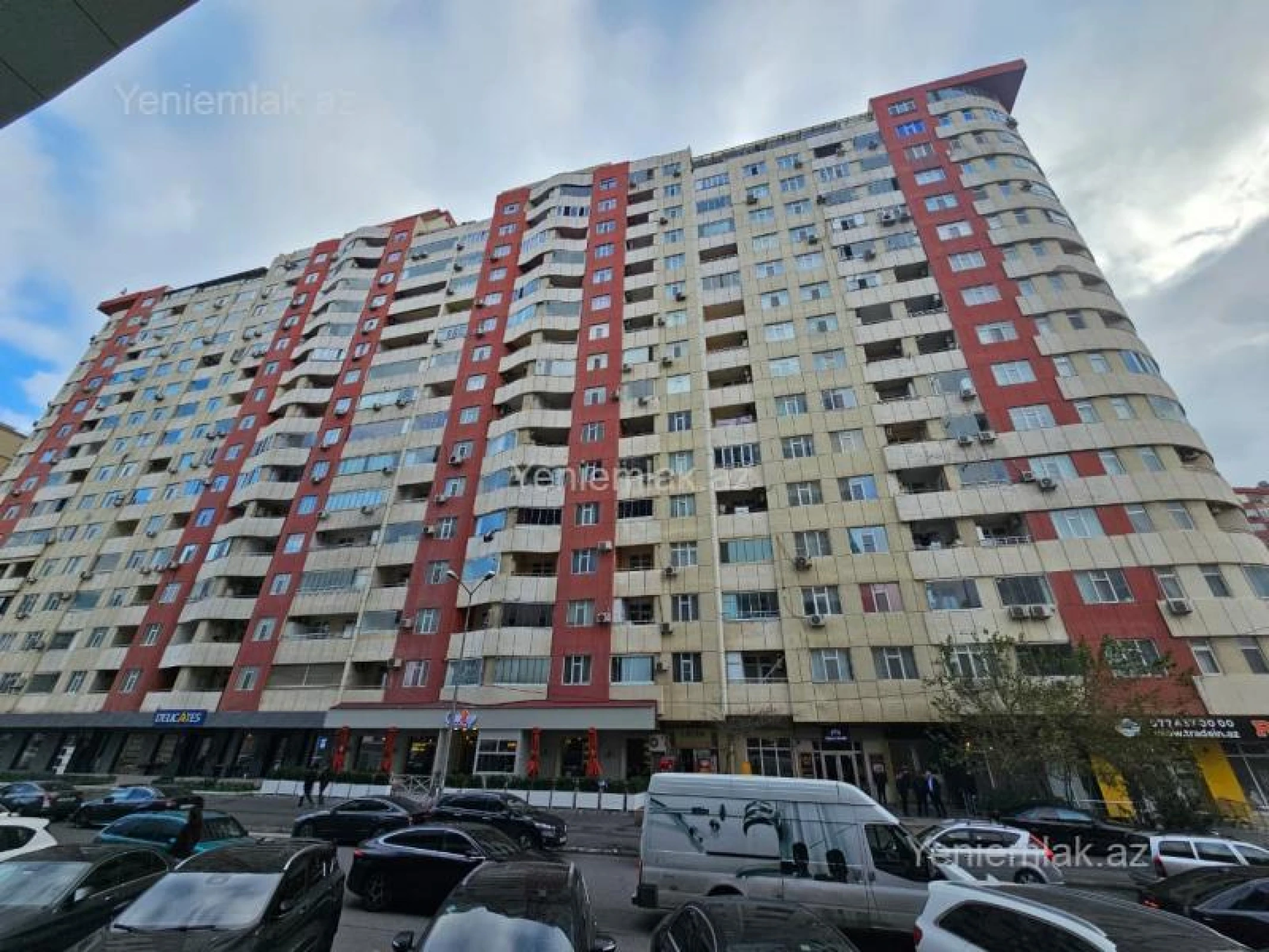 Satılır 2 otaqlı yeni tikili 81 m²