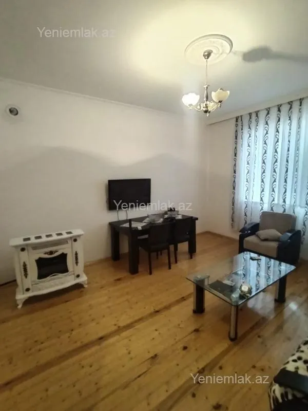 Satılır 3 otaqlı həyət evi 70 m²