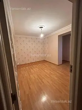 Satılır 2 otaqlı köhnə tikili 60 m²