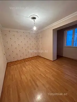Satılır 2 otaqlı köhnə tikili 60 m²
