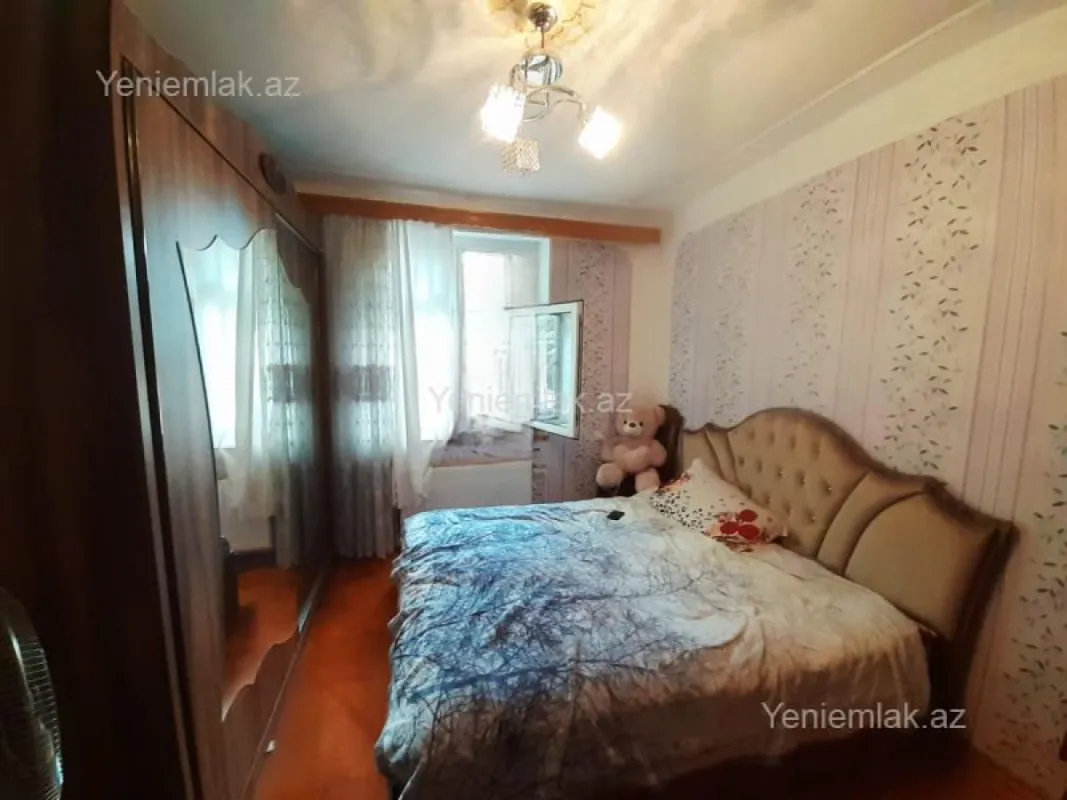 Satılır 3 otaqlı köhnə tikili 68 m²