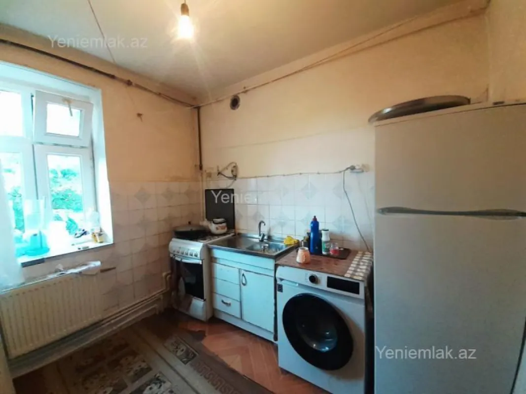 Satılır 3 otaqlı köhnə tikili 68 m²