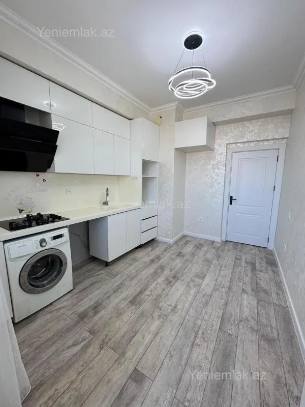 Satılır 3 otaqlı yeni tikili 75 m²