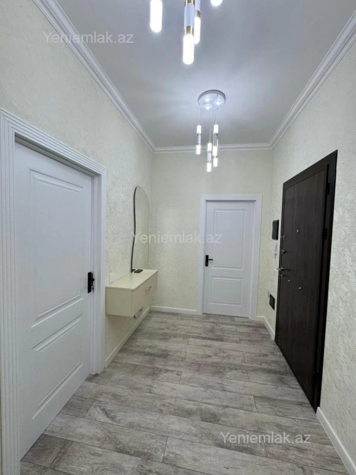 Satılır 3 otaqlı yeni tikili 75 m²