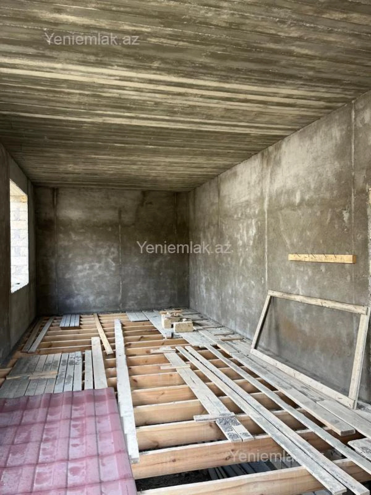 Satılır 5 otaqlı həyət evi 400 m²