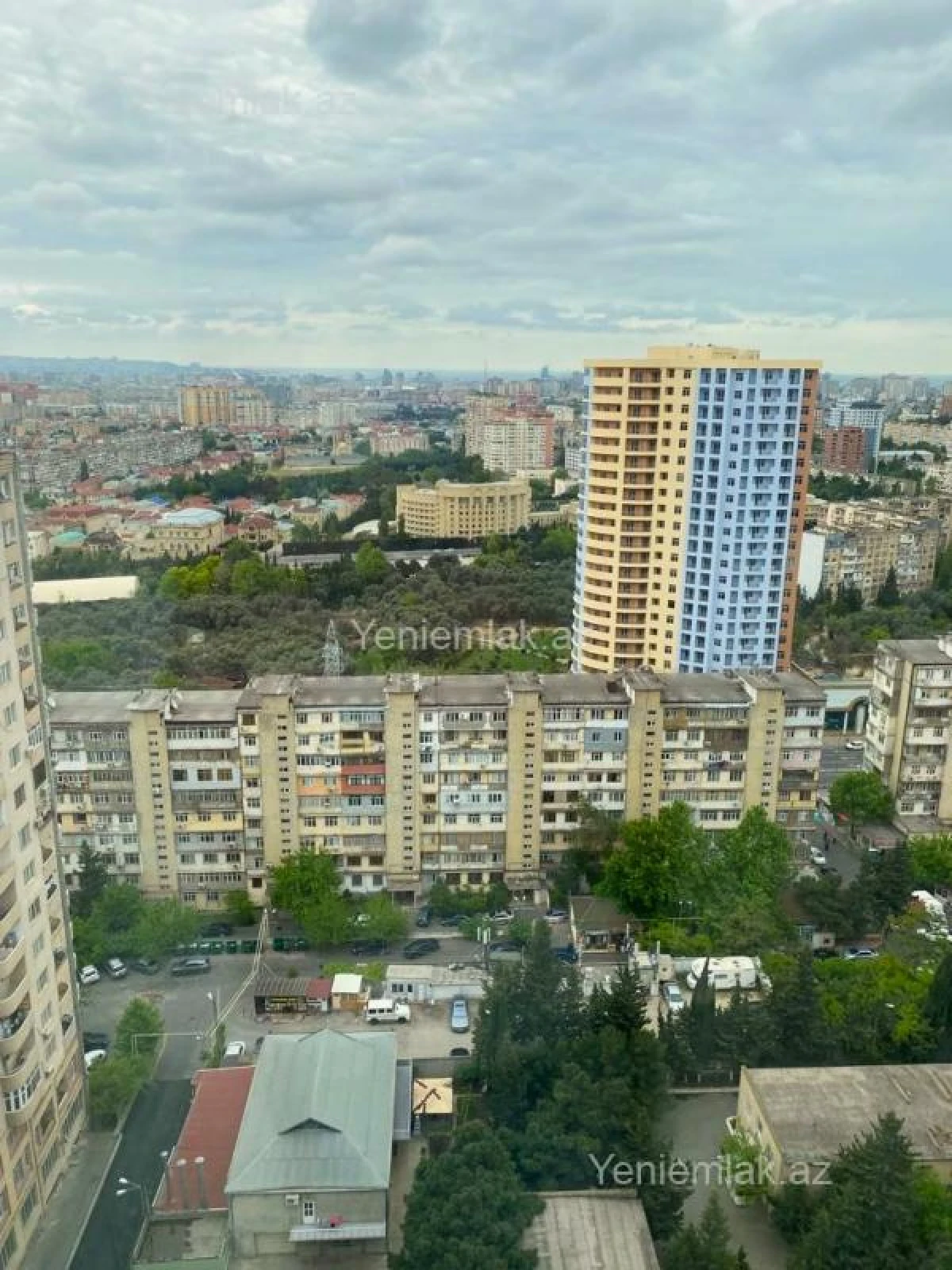 Satılır 3 otaqlı yeni tikili 75 m²