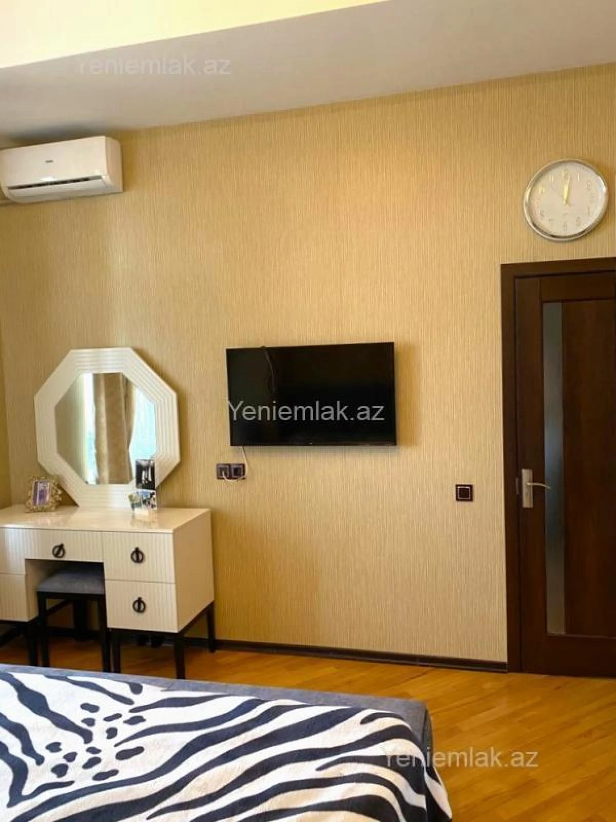 Satılır 3 otaqlı yeni tikili 75 m²