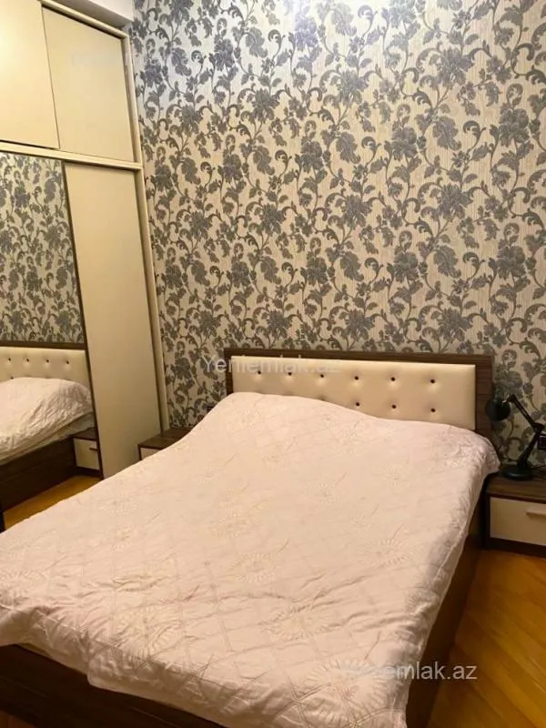 Satılır 3 otaqlı yeni tikili 75 m²