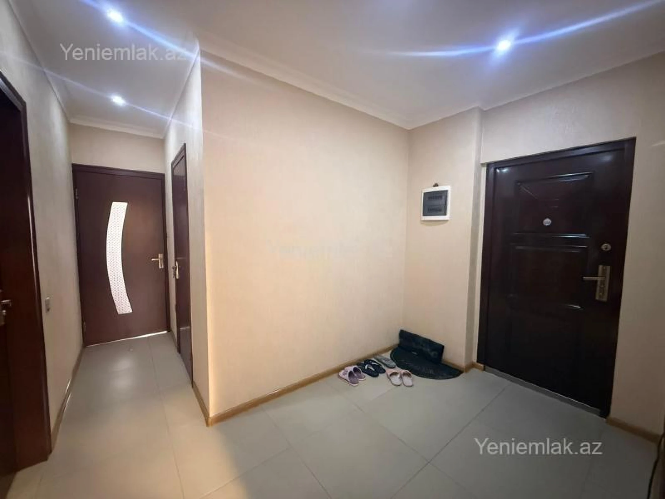 Satılır 3 otaqlı köhnə tikili 80 m²