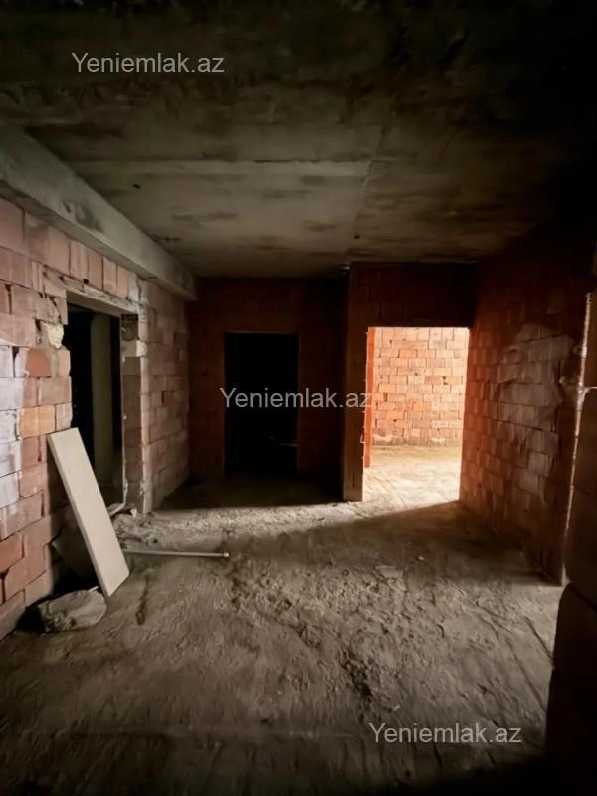 Satılır 2 otaqlı yeni tikili 75 m²