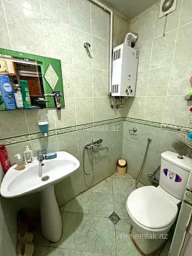 Satılır 2 otaqlı köhnə tikili 45 m²