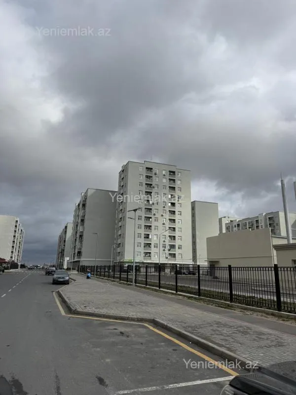 Satılır 3 otaqlı yeni tikili 74 m²