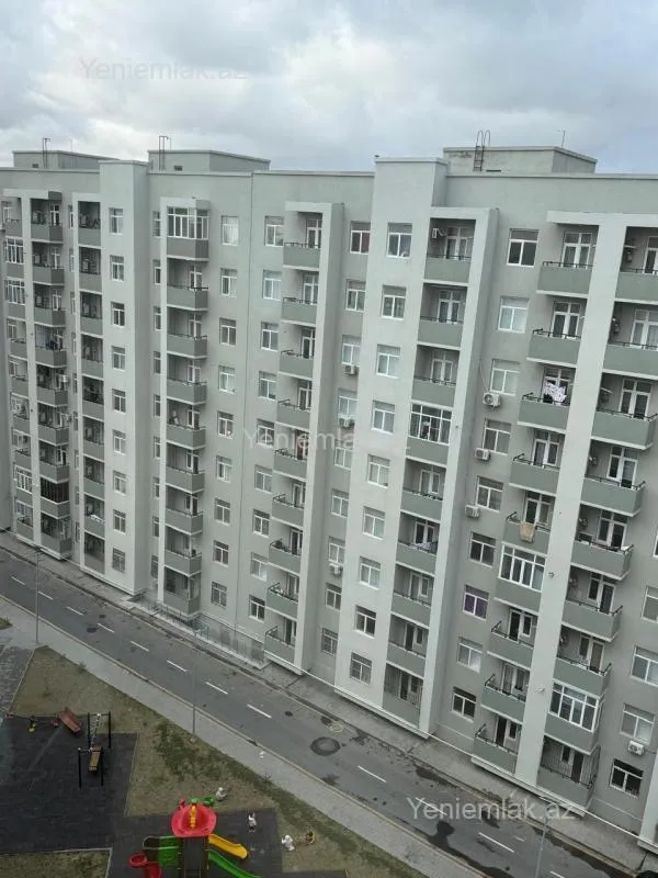 Satılır 3 otaqlı yeni tikili 74 m²