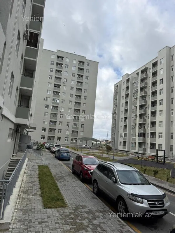 Satılır 3 otaqlı yeni tikili 74 m²