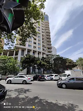 Satılır 3 otaqlı yeni tikili 110 m²