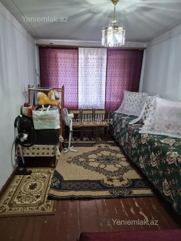 Satılır 3 otaqlı köhnə tikili 72 m²