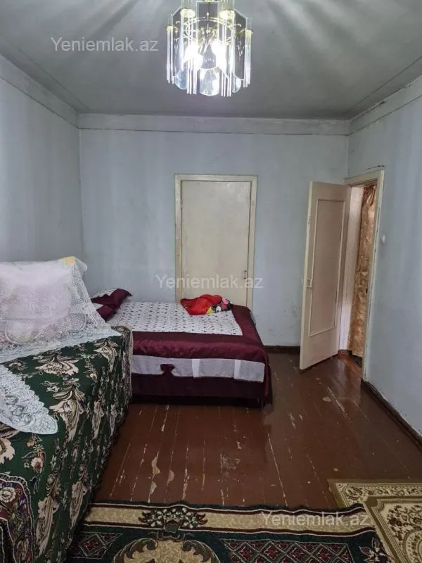 Satılır 3 otaqlı köhnə tikili 72 m²