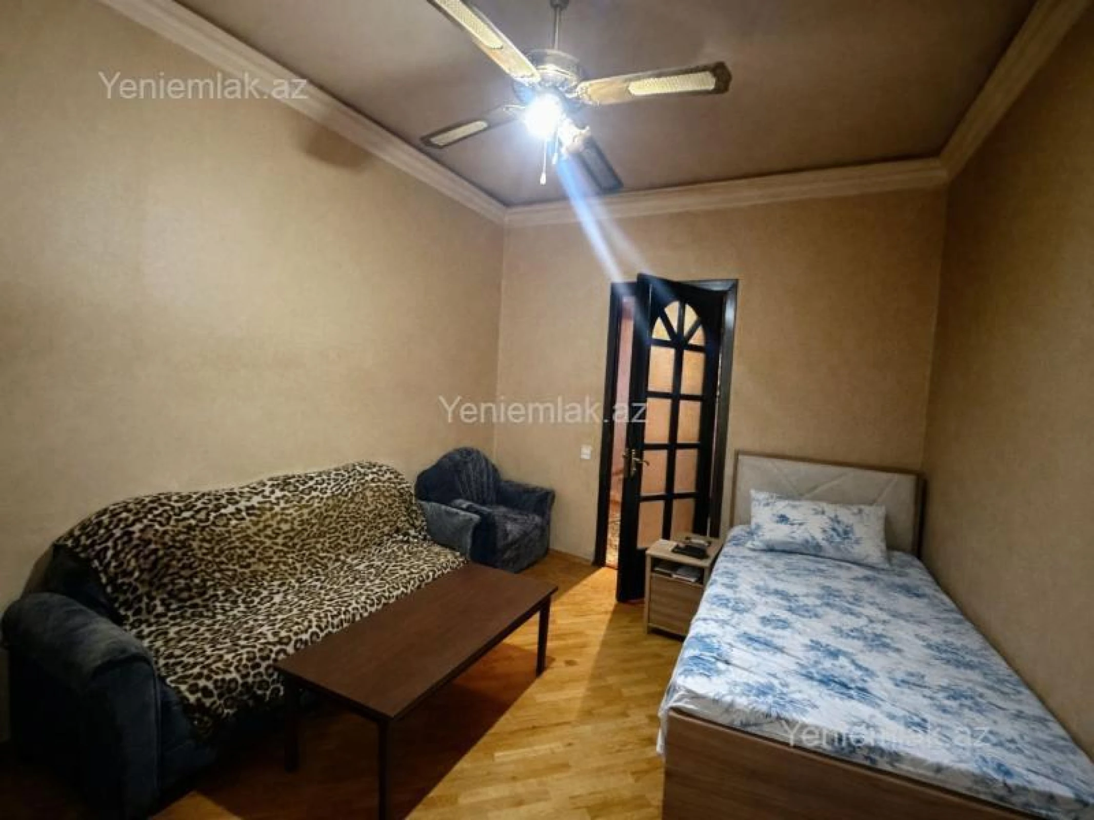 Satılır 3 otaqlı köhnə tikili 110 m²