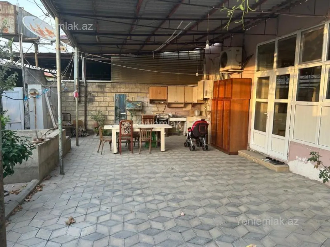 Satılır 4 otaqlı həyət evi 120 m²
