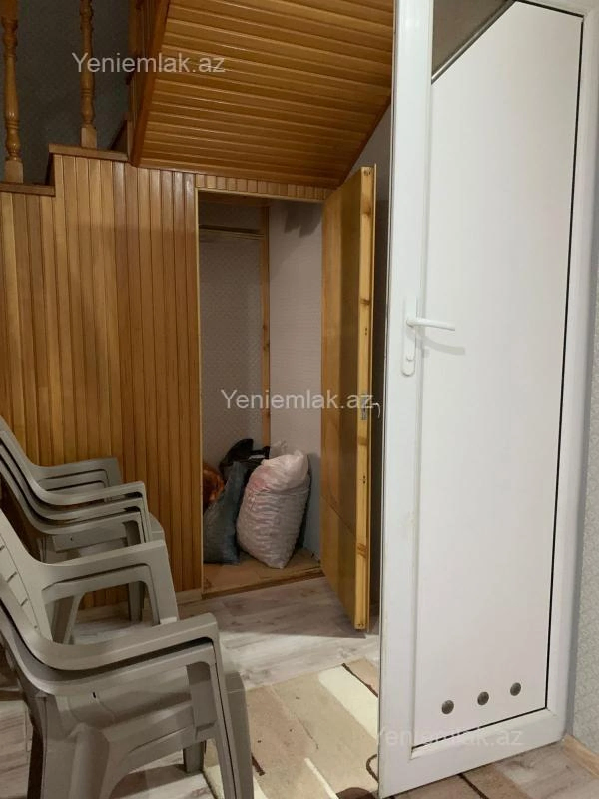 Satılır 5 otaqlı həyət evi 160 m²