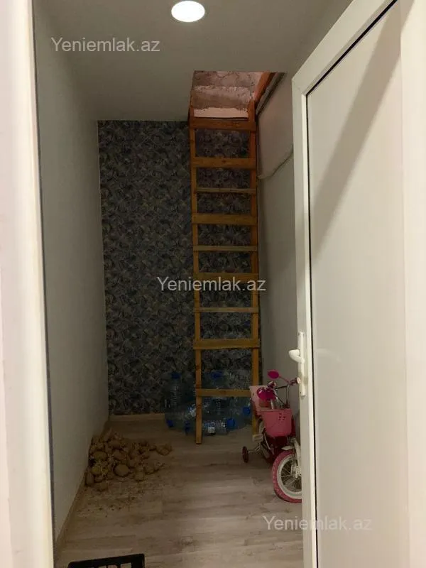 Satılır 5 otaqlı həyət evi 160 m²