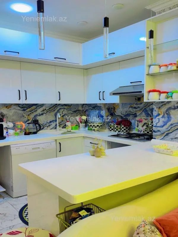 Satılır 2 otaqlı yeni tikili 58 m²