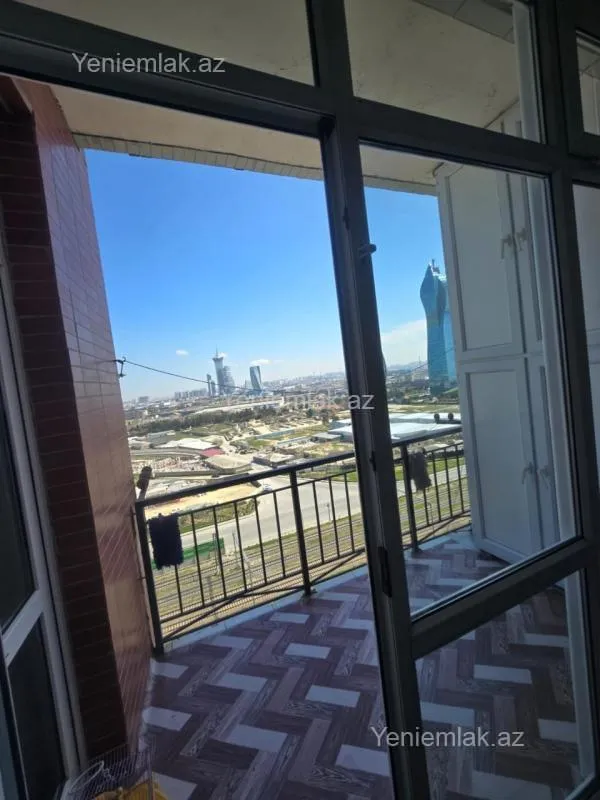 Satılır 3 otaqlı yeni tikili 130 m²