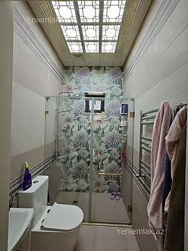 Satılır 7 otaqlı həyət evi 470 m²