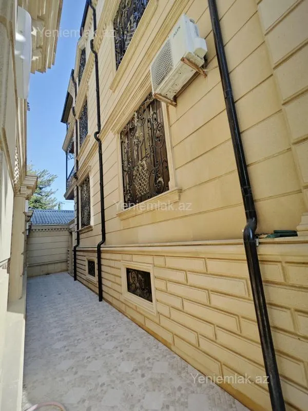Satılır 7 otaqlı həyət evi 470 m²