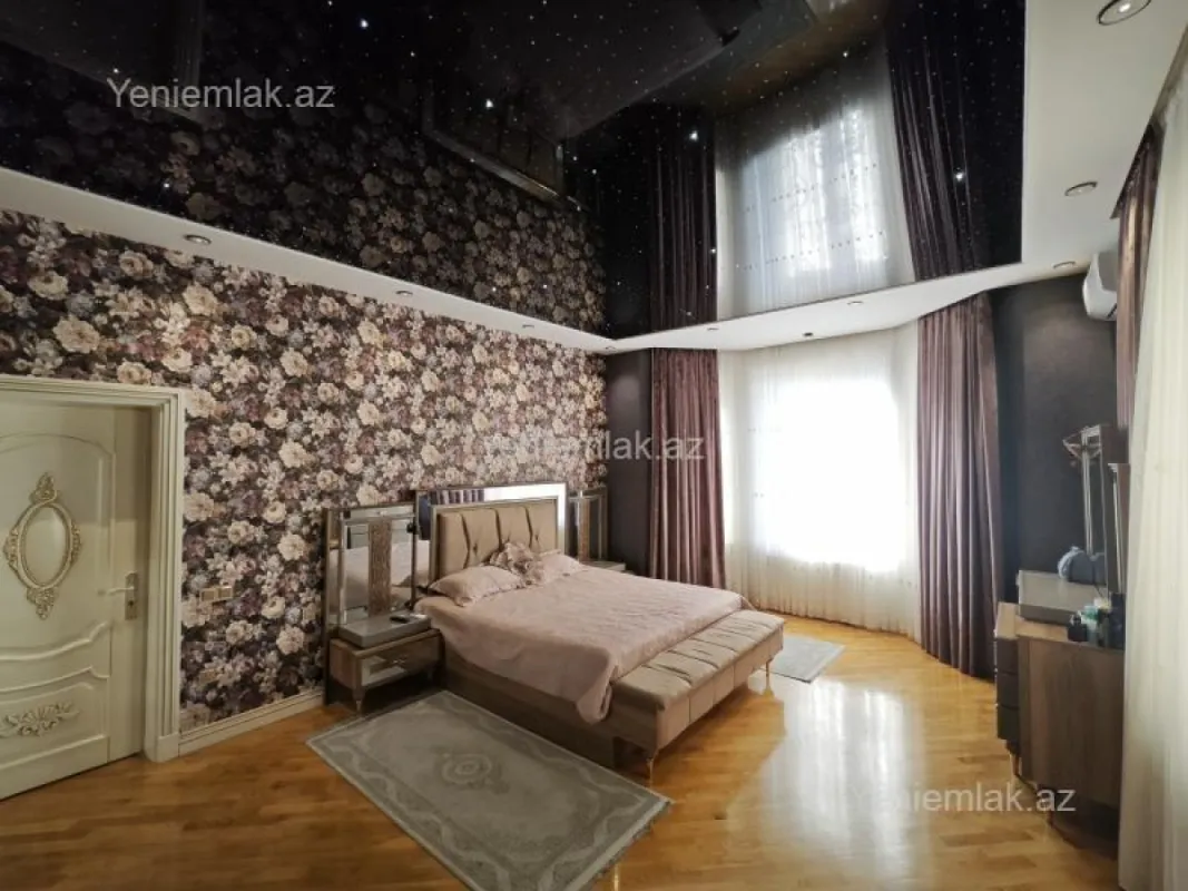 Satılır 7 otaqlı həyət evi 470 m²