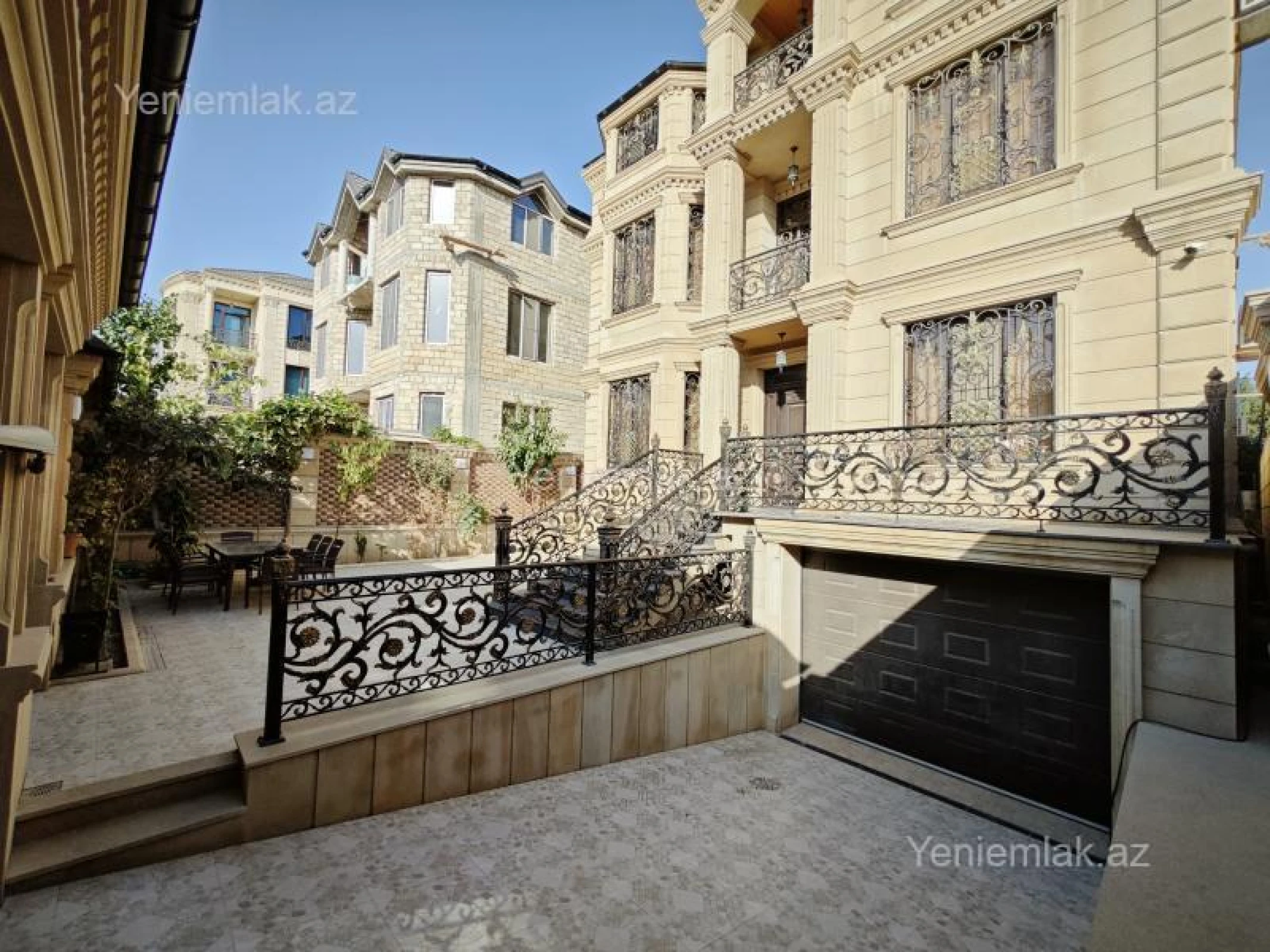Satılır 7 otaqlı həyət evi 470 m²