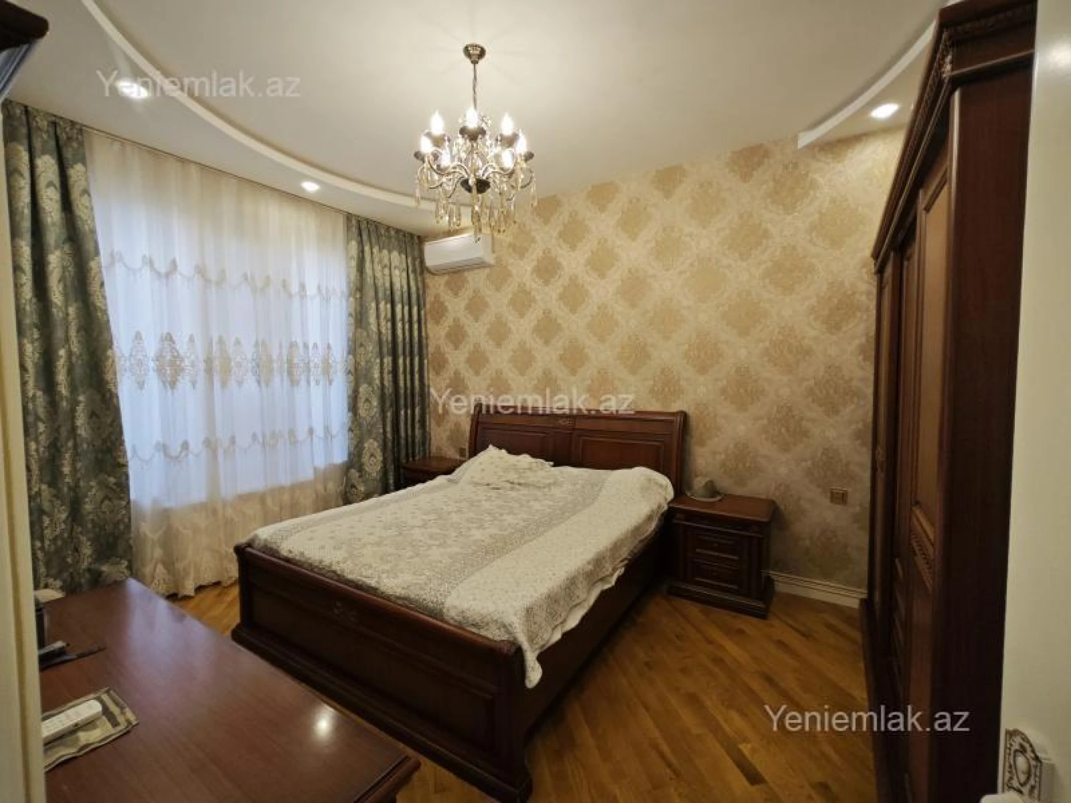 Satılır 7 otaqlı həyət evi 470 m²