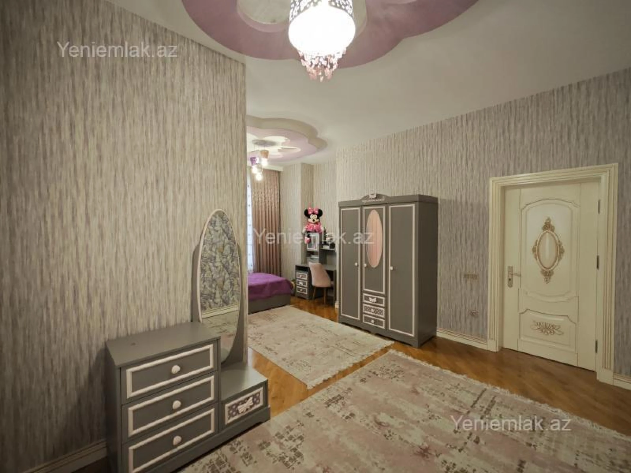 Satılır 7 otaqlı həyət evi 470 m²