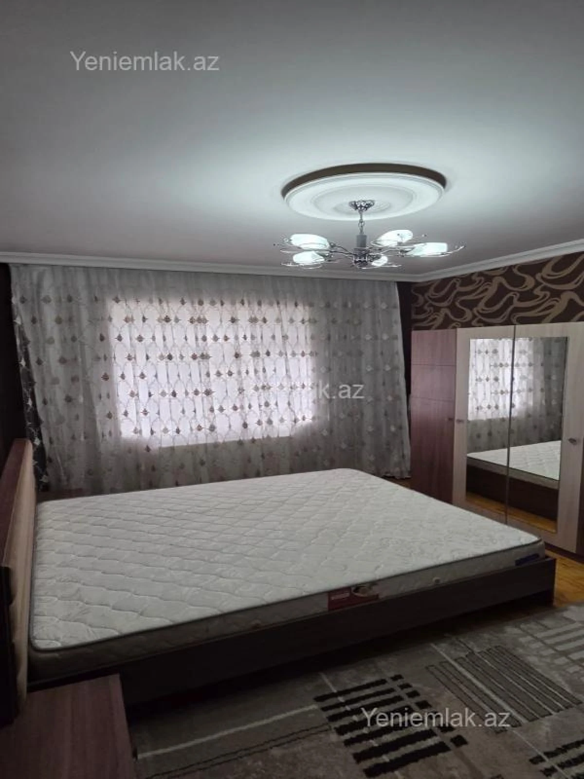 Satılır 2 otaqlı köhnə tikili 55 m²