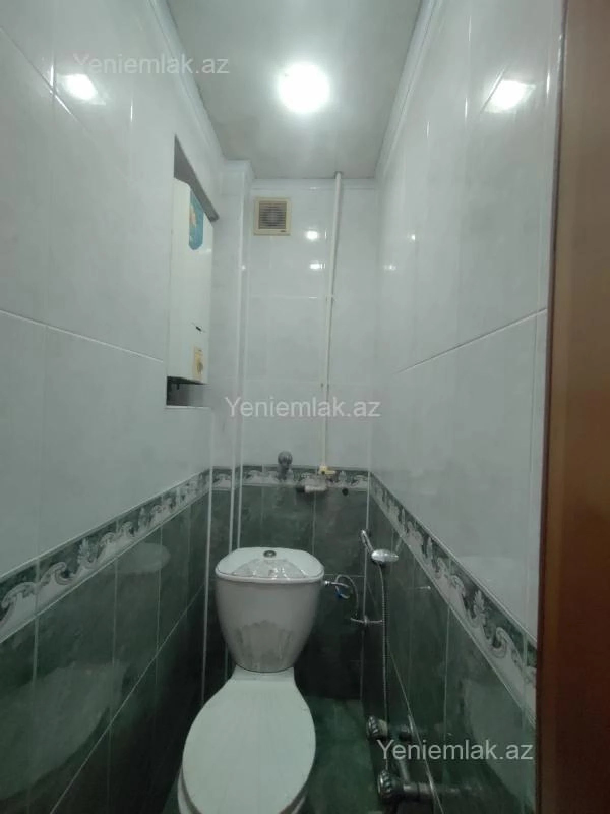 Satılır 2 otaqlı köhnə tikili 55 m²