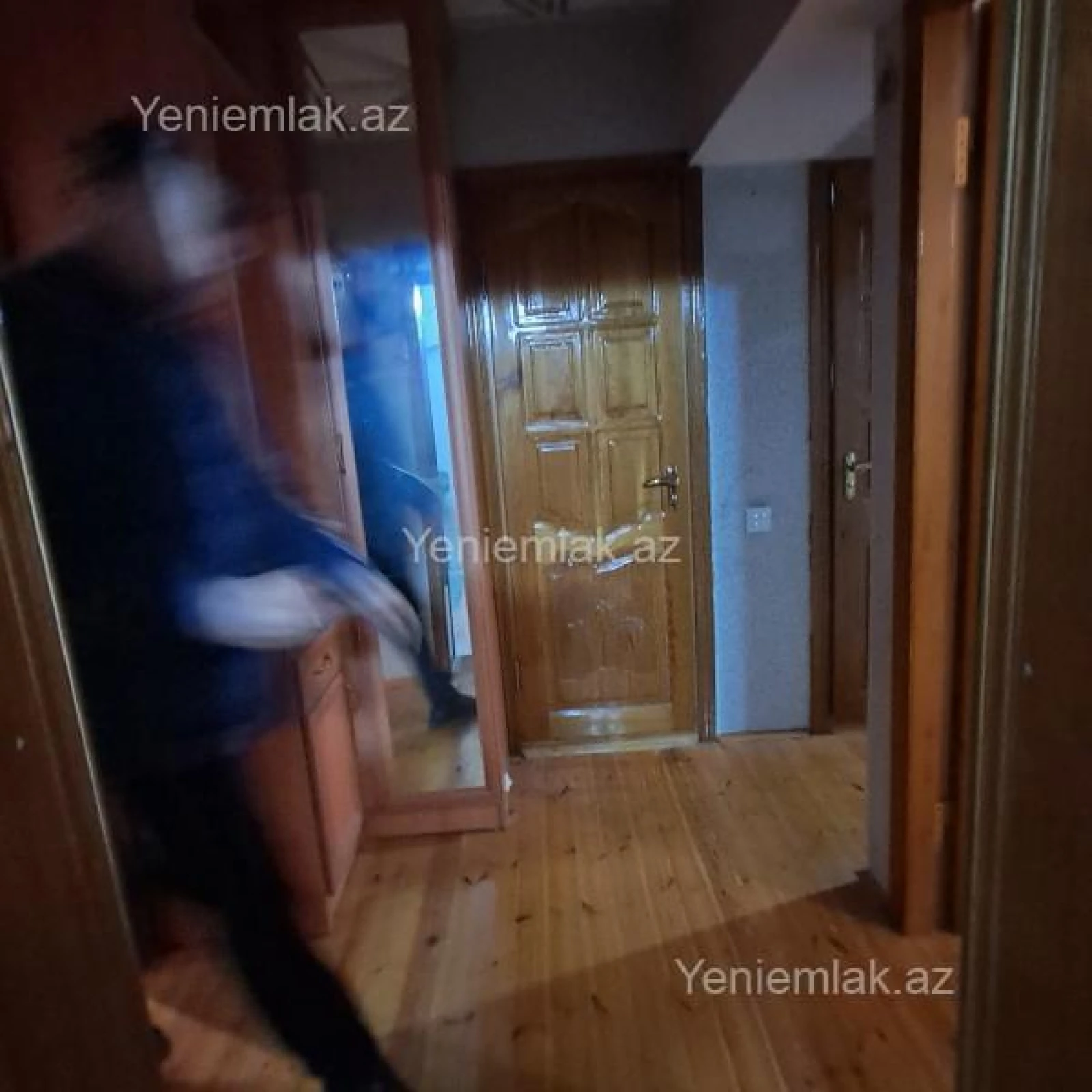 Satılır 2 otaqlı köhnə tikili 55 m²