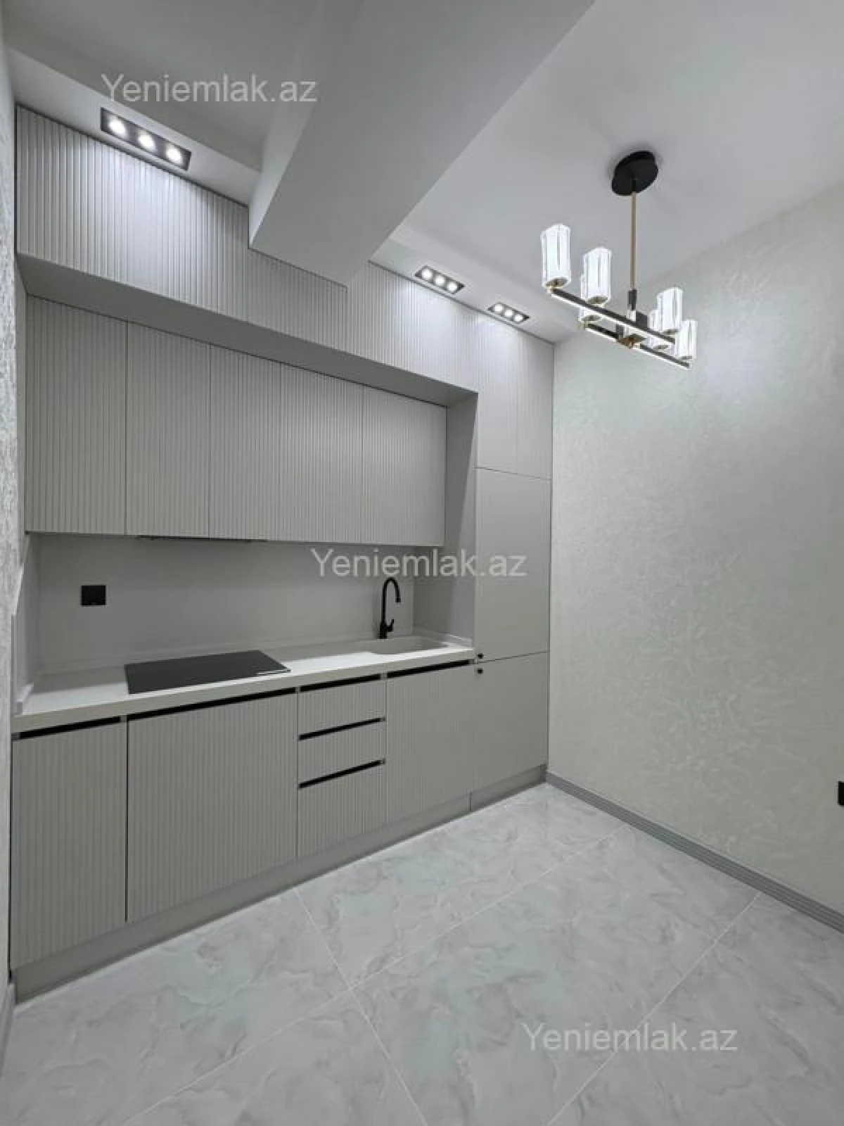 Satılır 2 otaqlı yeni tikili 105 m²
