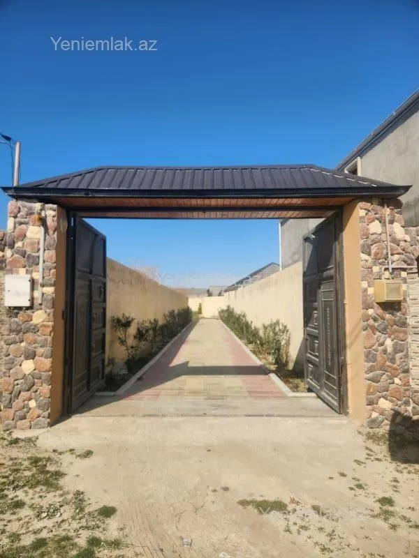 Satılır 4 otaqlı həyət evi 110 m²