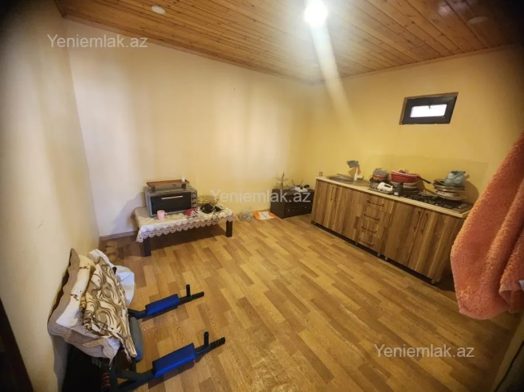 Satılır 4 otaqlı həyət evi 110 m²