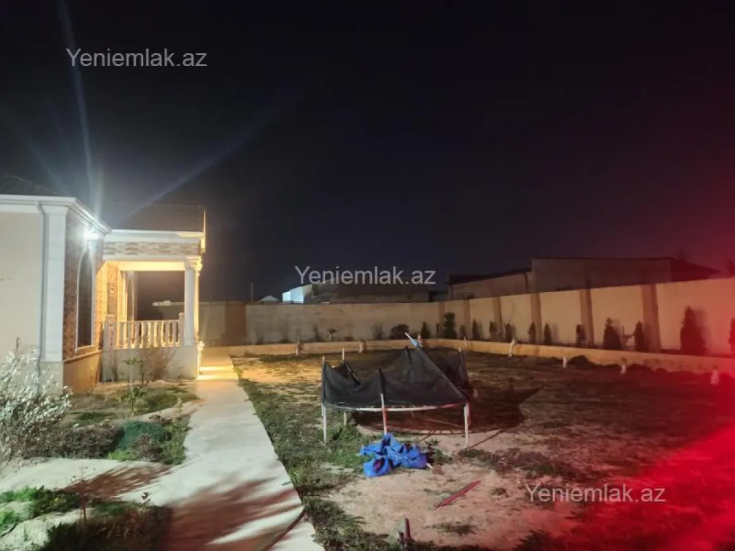 Satılır 4 otaqlı həyət evi 110 m²