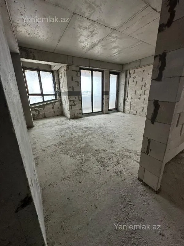 Satılır 3 otaqlı yeni tikili 165 m²